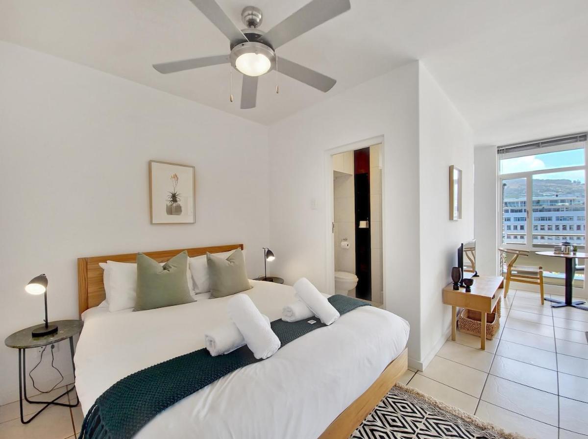 Cosy, Central, Homely Feel Apartment Cape Town