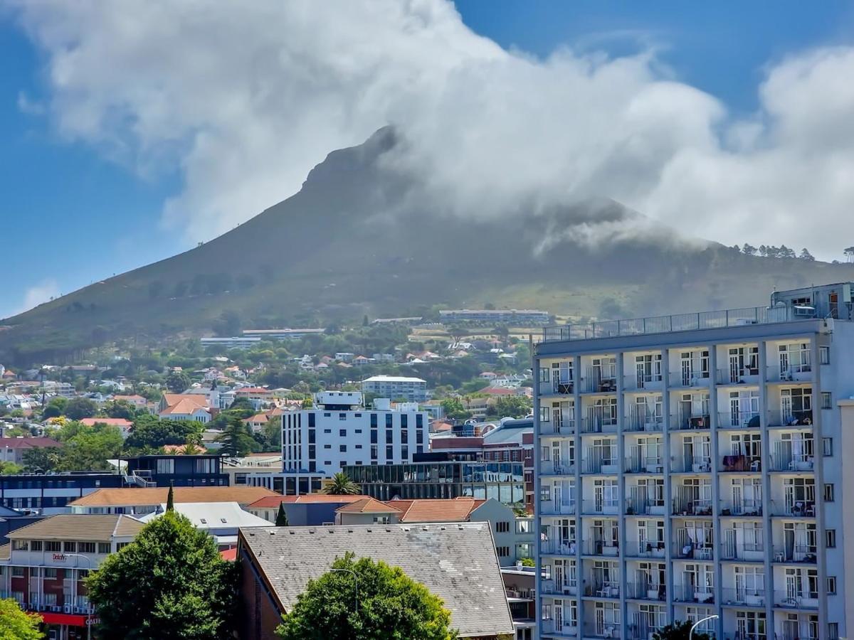 Cosy, Central, Homely Feel Cape Town