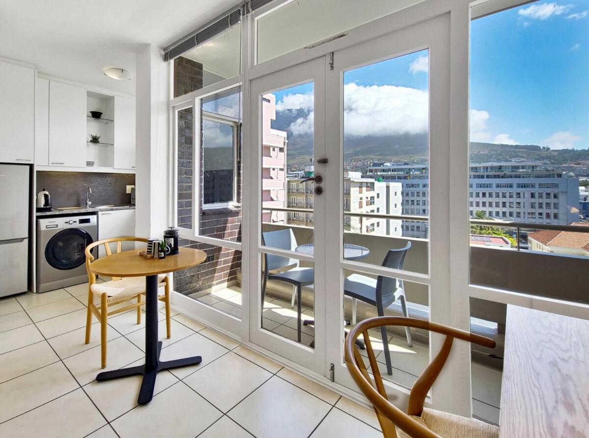 Cosy, Central, Homely Feel Apartment *